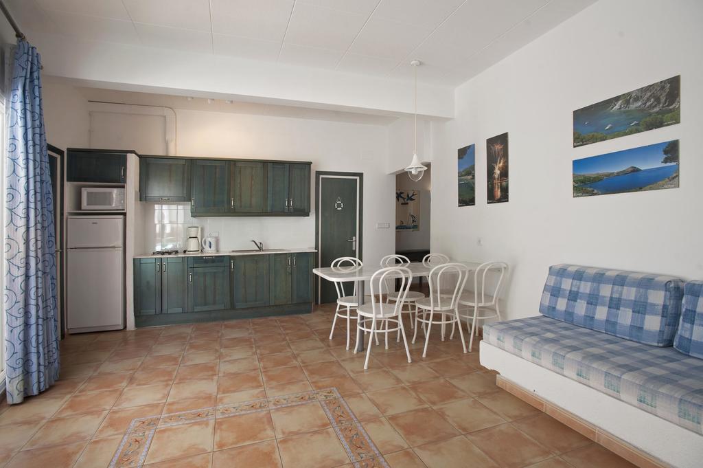 Apartaments El Berganti En Canyelles Petites Roses Buitenkant foto